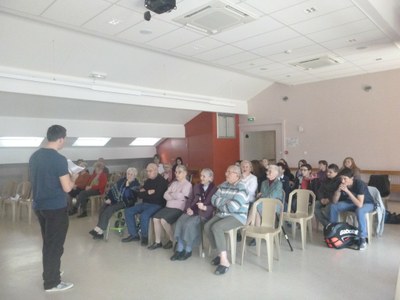 Rencontre résidents-collégiens 25-04-2016